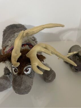 Disney Parks Exclusive Frozen Sven and Baby Sven Bundle Plush Toy